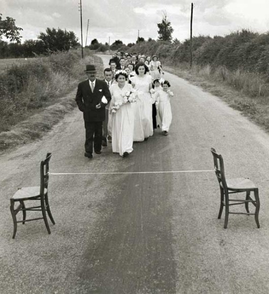 Le ruban de la mariée, 1951 © Robert Doisneau