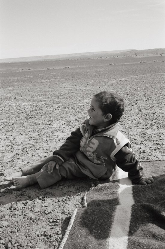 Mama Wahdi and Lahzit, Tir Haal, Sahara, Morocco; Leica MP 0.58, 35mm Summicron, Kodak Tri-X © Doug Kim