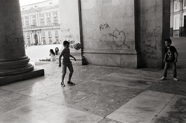 Piazza del Plebiscito; Leica MP 0.58, 35mm Summicron, Kodak Tri-X © Doug Kim