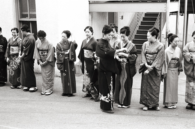 Memoirs of a Geisha; Leica MP 0.58, 35mm Summicron, Kodak Tri-X © Doug Kim