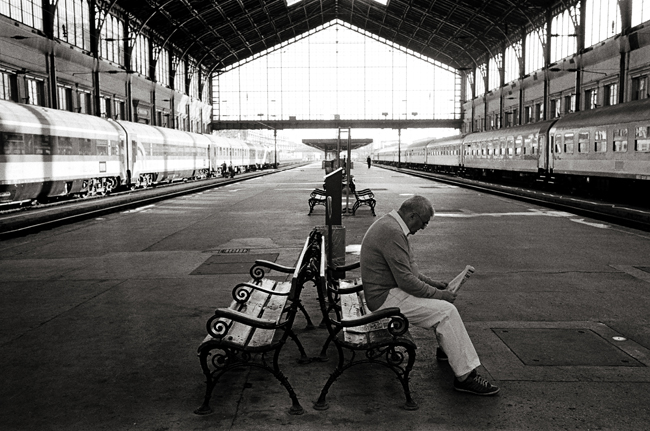 Nyugati Pályaudvar station, Budapest, Hungary; Leica MP 0.58, 35mm Summicron, Kodak Tri-X © Doug Kim