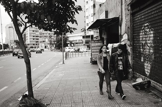 Consolação, São Paulo, Brasil; Leica MP 0.58, 35mm Summicron, Kodak Tri-X © Doug Kim