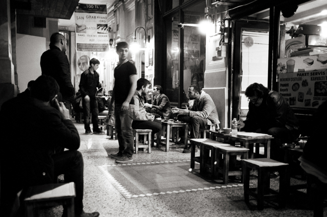 Beyoğlu, Istanbul, Turkey; Leica MP 0.58, 35mm Summicron, Kodak Tri-X © Doug Kim