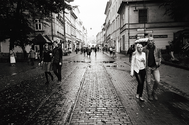 Stare Miasto, Kraków, Poland; Leica MP 0.58, 35mm Summicron, Kodak Tri-X © Doug Kim