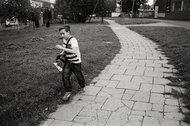 Podgórze, Kraków, Poland; Leica MP 0.58, 35mm Summicron, Kodak Tri-X © Doug Kim
