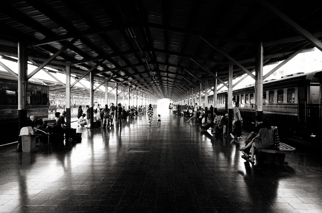 Hua Lamphong, Bangkok, Thailand; Leica MP 0.58, 35mm Summicron, Kodak Tri-X © Doug Kim