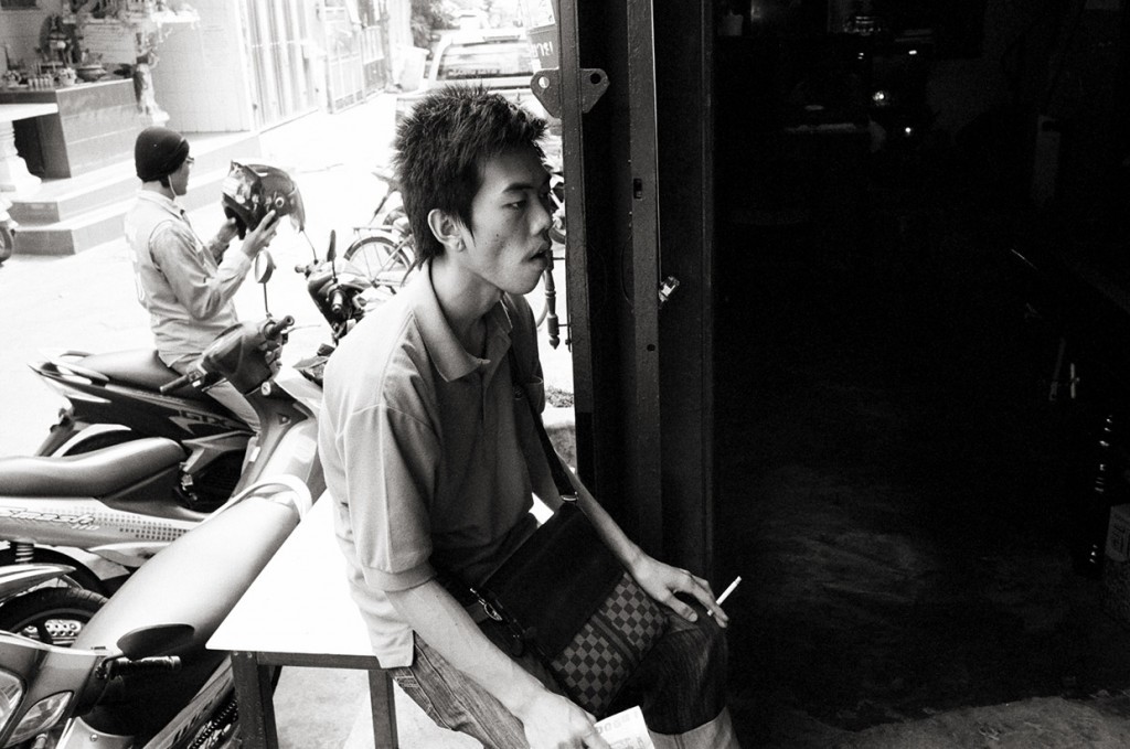 Din Daeng, Bangkok, Thailand; Leica MP 0.58, 35mm Summicron, Kodak Tri-X © Doug Kim