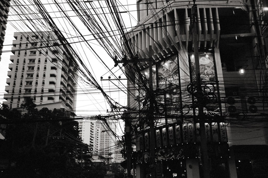 Sukhumvit, Bangkok, Thailand; Leica MP 0.58, 35mm Summicron, Kodak Tri-X © Doug Kim