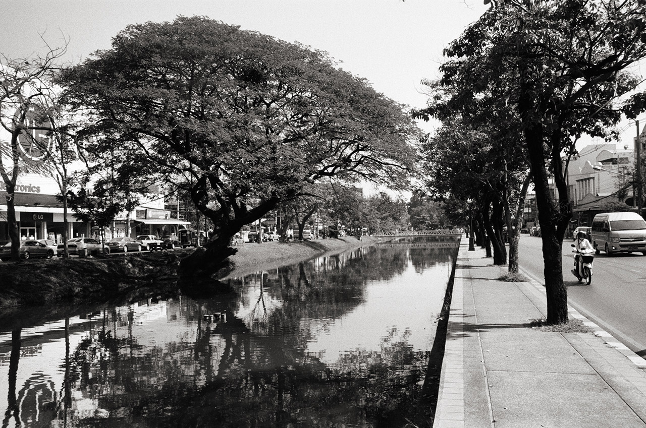 Chiang Mai, Thailand; Leica MP 0.58, 35mm Summicron, Kodak Tri-X © Doug Kim