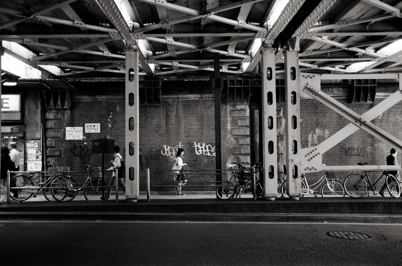 Tokyo, Japan; Leica MP 0.58, 35mm Summicron, Kodak Tri-X © Doug Kim