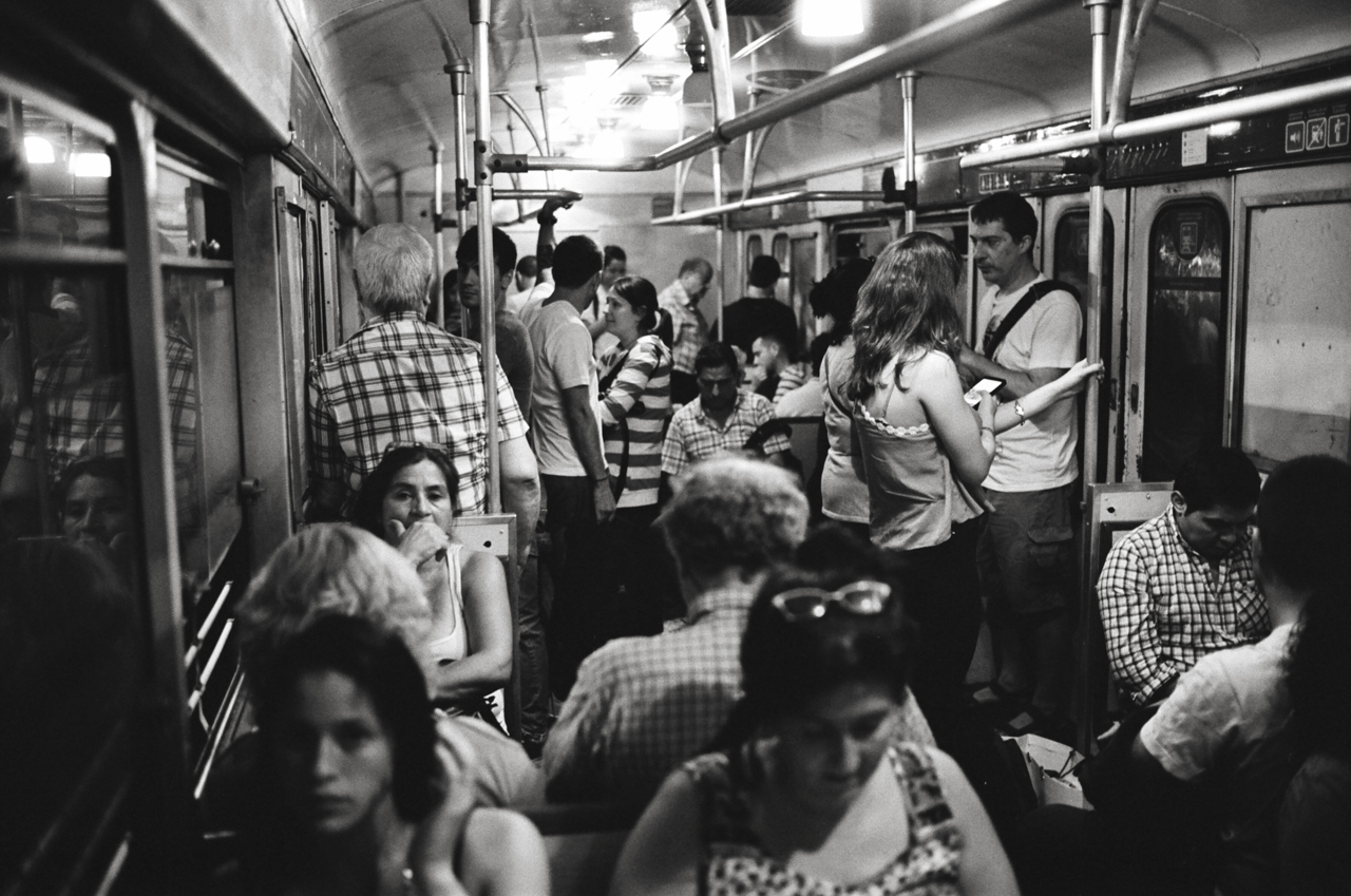 Subte, Buenos Aires, Argentina; Leica MP 0.72, 35mm Summilux, Kodak Tri-X © Doug Kim street photography, subway, underground